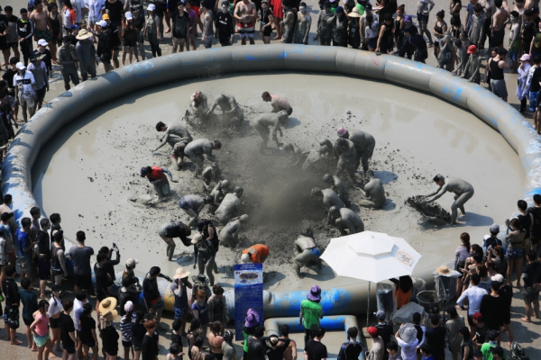 Mud Festival: A Korea Summer Festival