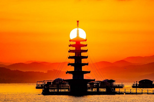 Taean's Magical 'Floating Pagodas'